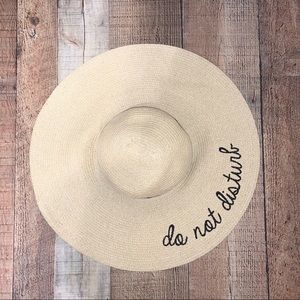 Agaci | Do not Disturb Beach Hat